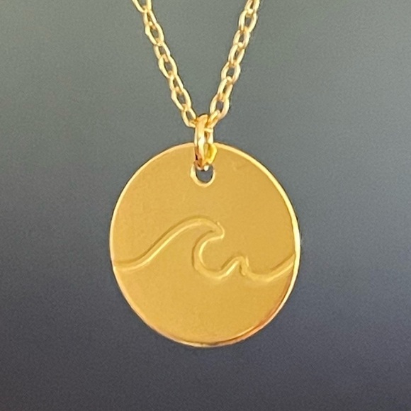14k Gold Vermeil Coin Wave Necklace - Picture 3 of 9